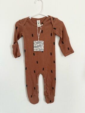 NWT Kate Quinn Footie